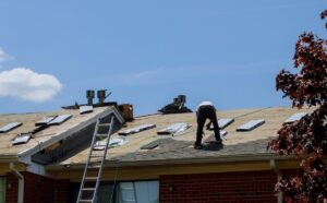 benefits of local roofers in Elmwood Park